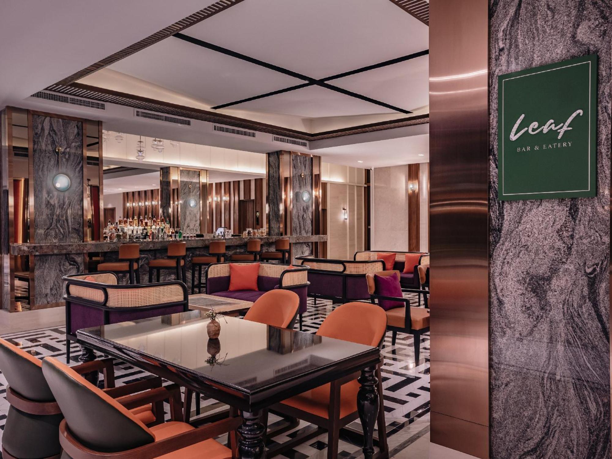 Nysa Hotel Bangkok Sukhumvit 11 Exterior photo Verf Bar & Lounge